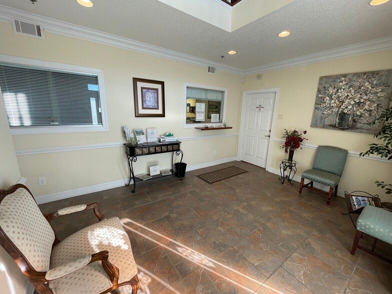 349 Margie Dr, Warner Robins, GA à louer - Photo intérieure - Image 2 de 8