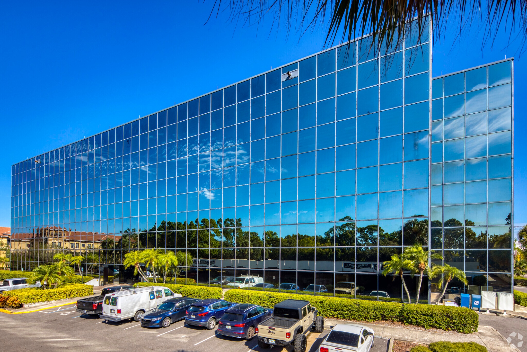 5100 W Kennedy Blvd, Tampa, FL à louer Photo du bâtiment- Image 1 de 9