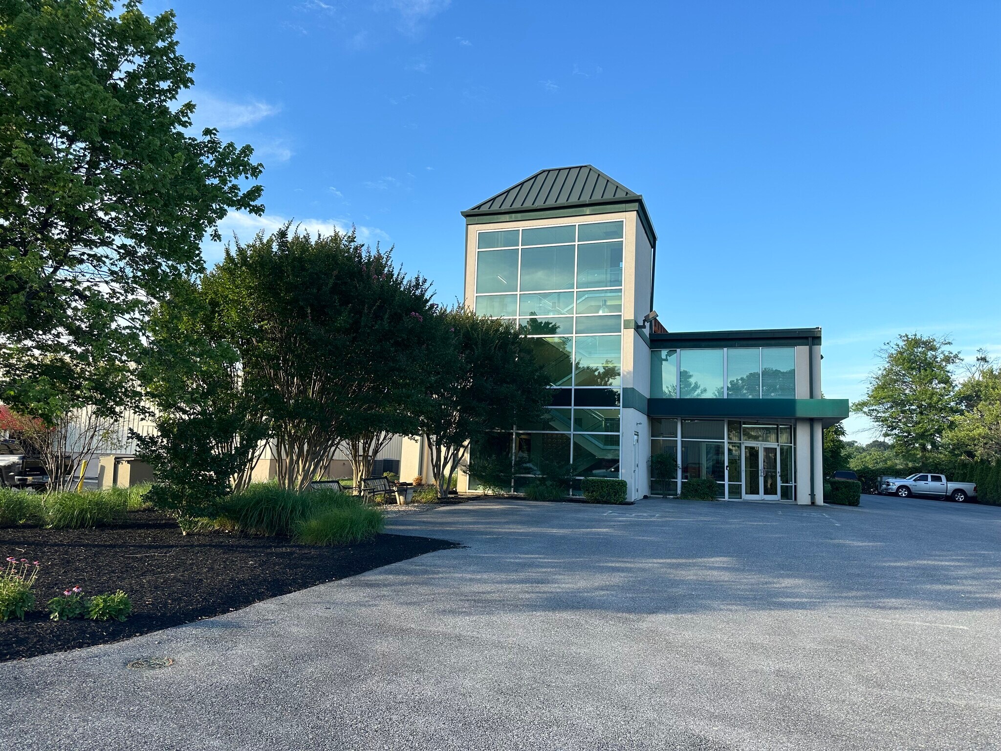 6339 Howard Ln, Elkridge, MD à louer Photo du bâtiment- Image 1 de 9