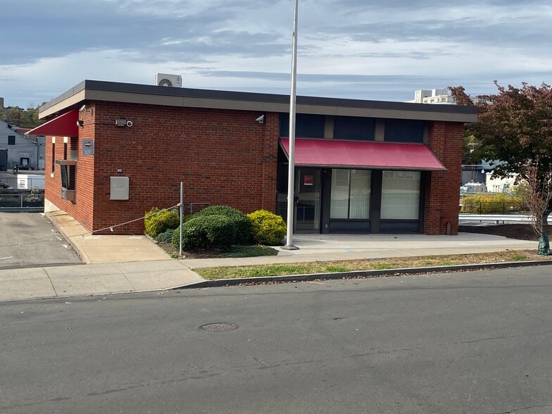 30 S Water St, Greenwich, CT for lease - Primary Photo - Image 1 of 16