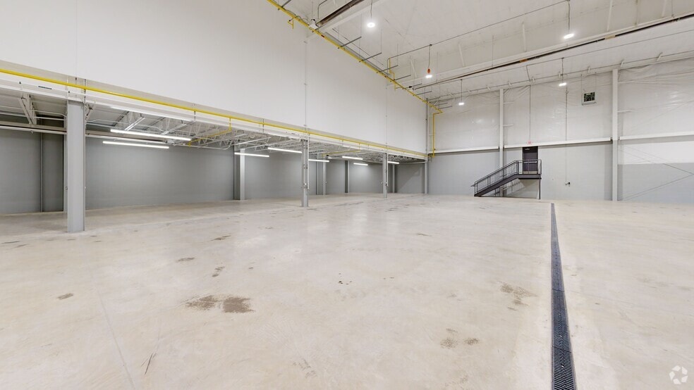 296 State St, Clairton, PA for lease - Matterport 3D Scan - Image 2 of 10