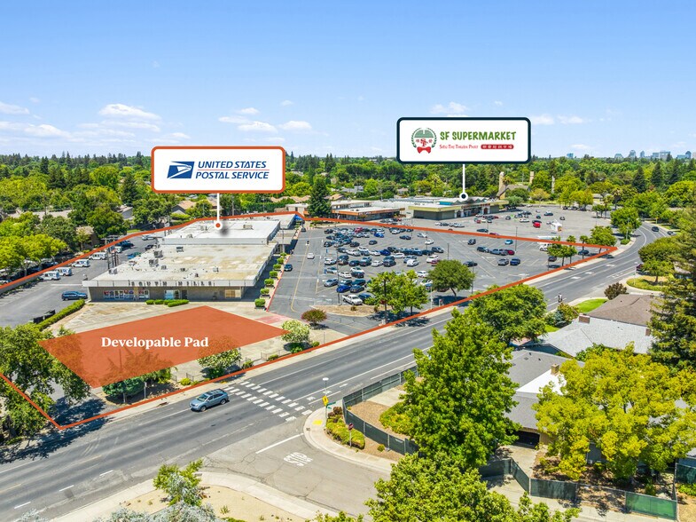 5900-5982 S Land Park Dr, Sacramento, CA à vendre - Photo du bâtiment - Image 2 de 5
