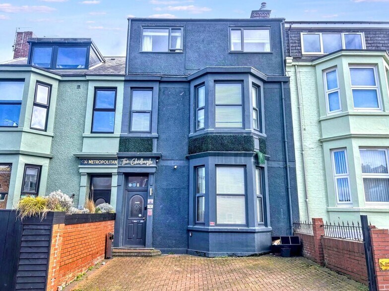 12 Esplanade, Whitley Bay à vendre - Photo principale - Image 1 de 13