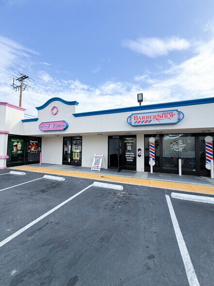 1736-1746 E Meats Ave, Orange, CA à louer - Photo du bâtiment - Image 3 de 13