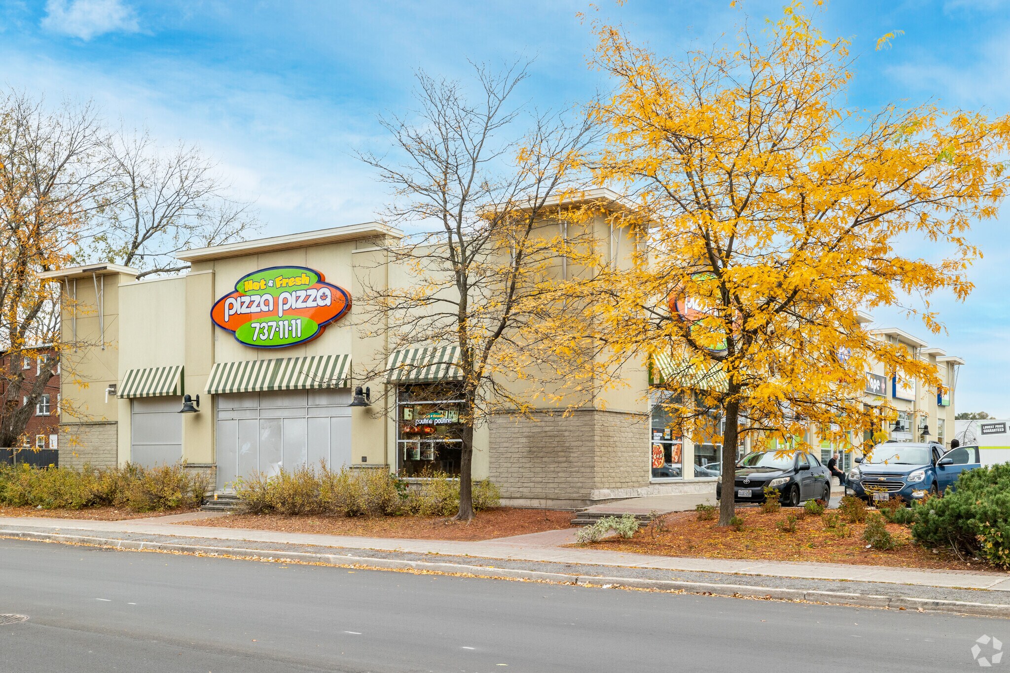 320 Mcarthur Ave, Ottawa, ON for sale Primary Photo- Image 1 of 1