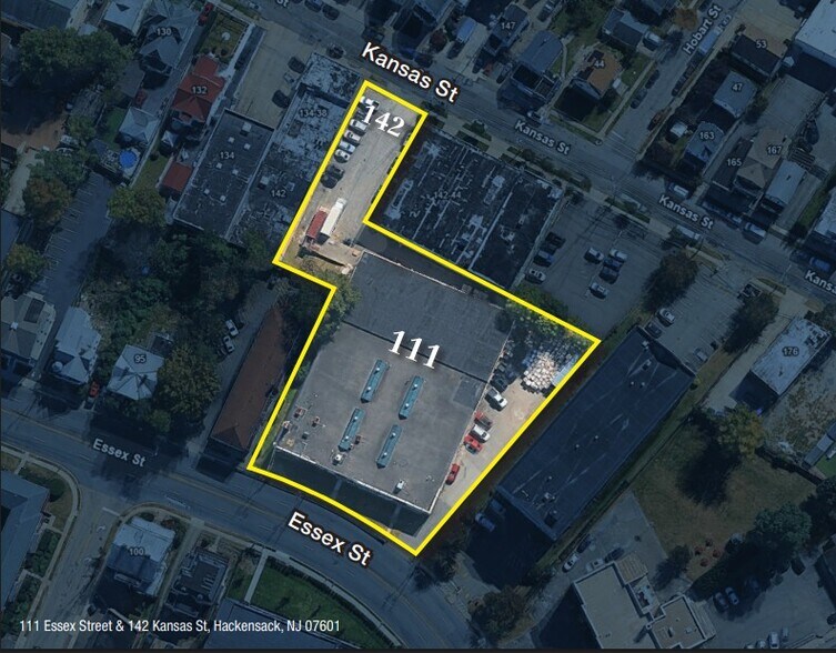 111 Essex St, Hackensack, NJ à vendre - Photo du bâtiment - Image 2 de 8