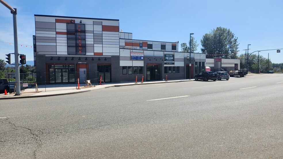 32988 1st Av, Mission, BC à louer - Photo du bâtiment - Image 2 de 3