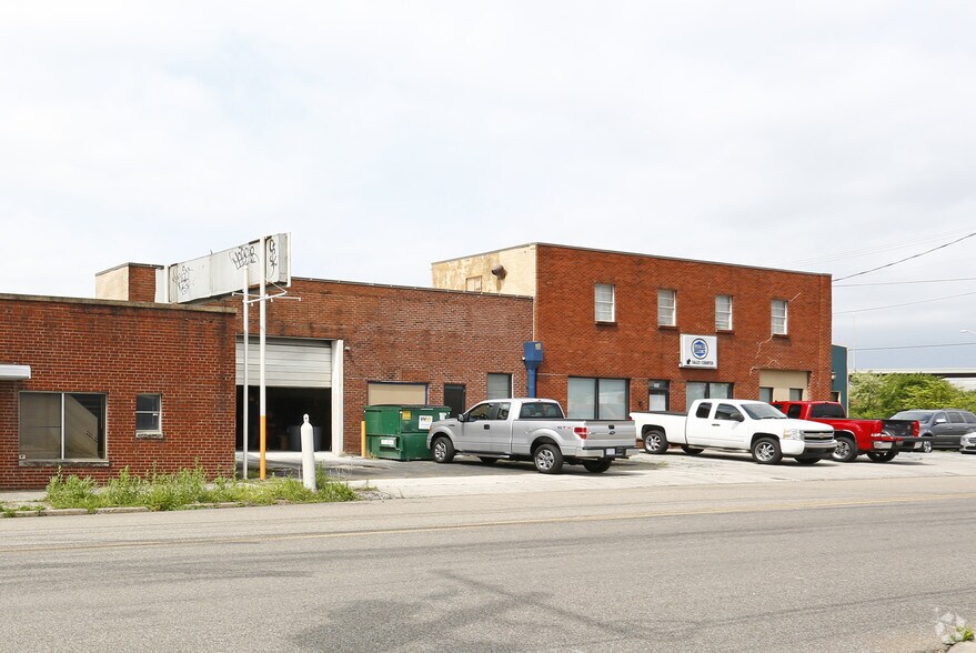 305 NE Randolph St, Knoxville, TN à vendre - Photo du bâtiment - Image 3 de 4