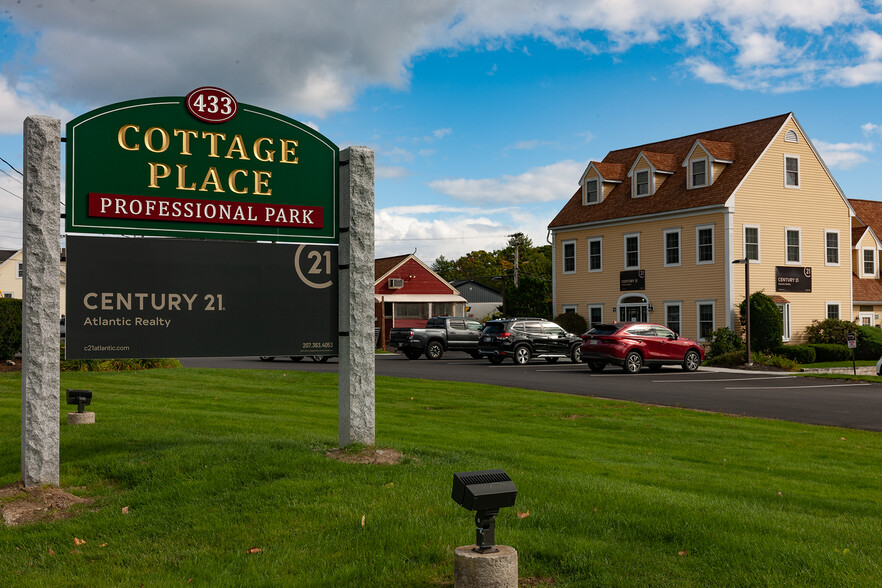 Bureau dans York, ME à vendre - Photo du bâtiment - Image 1 de 1