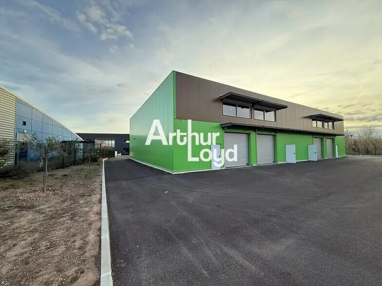 Flex in Les Arcs for lease - Building Photo - Image 2 of 5