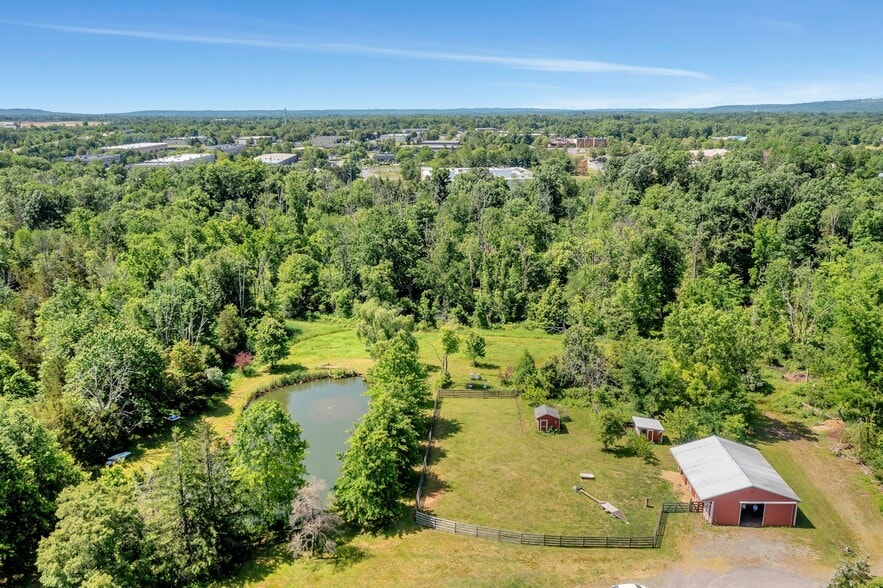 104 Steinmetz Rd, Hillsborough, NJ for sale - Building Photo - Image 3 of 23