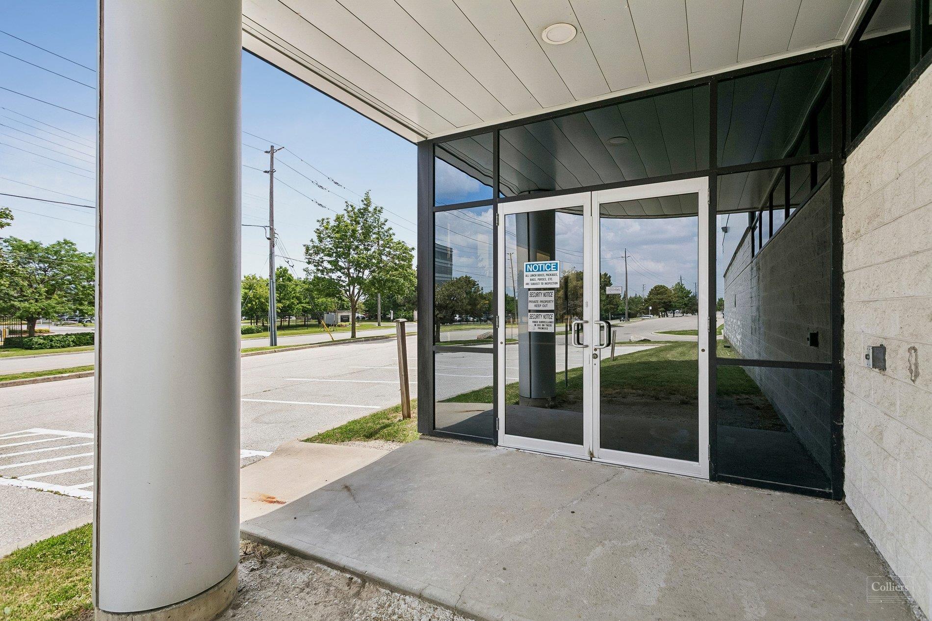 1045 Middlegate Rd, Mississauga, ON for lease Building Photo- Image 1 of 11