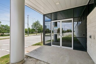 1045 Middlegate Rd, Mississauga, ON for lease Building Photo- Image 1 of 11