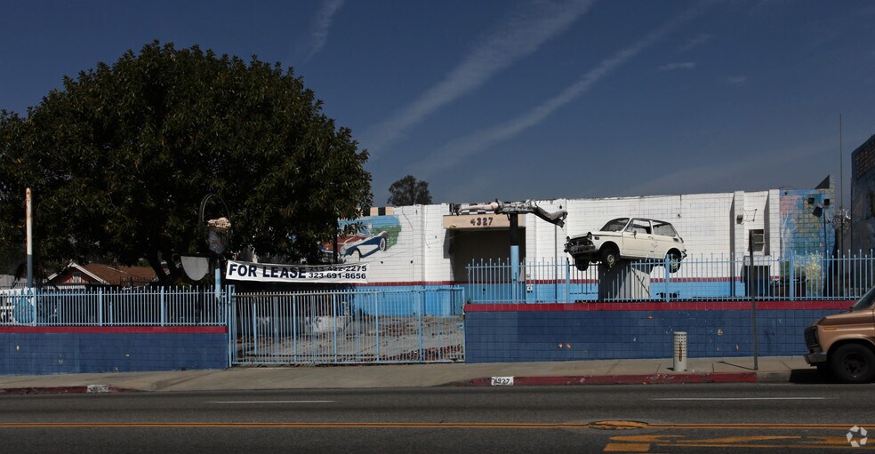 4327 E Cesar E Chavez Ave, Los Angeles, CA for lease - Building Photo - Image 3 of 18