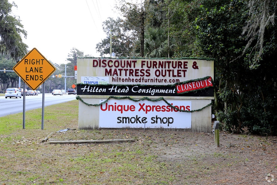 1504 Fording Island Rd, Bluffton, SC for lease - Building Photo - Image 2 of 18