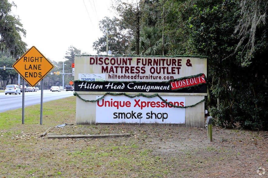 1504 Fording Island Rd, Bluffton, SC à louer - Photo du bâtiment - Image 2 de 18