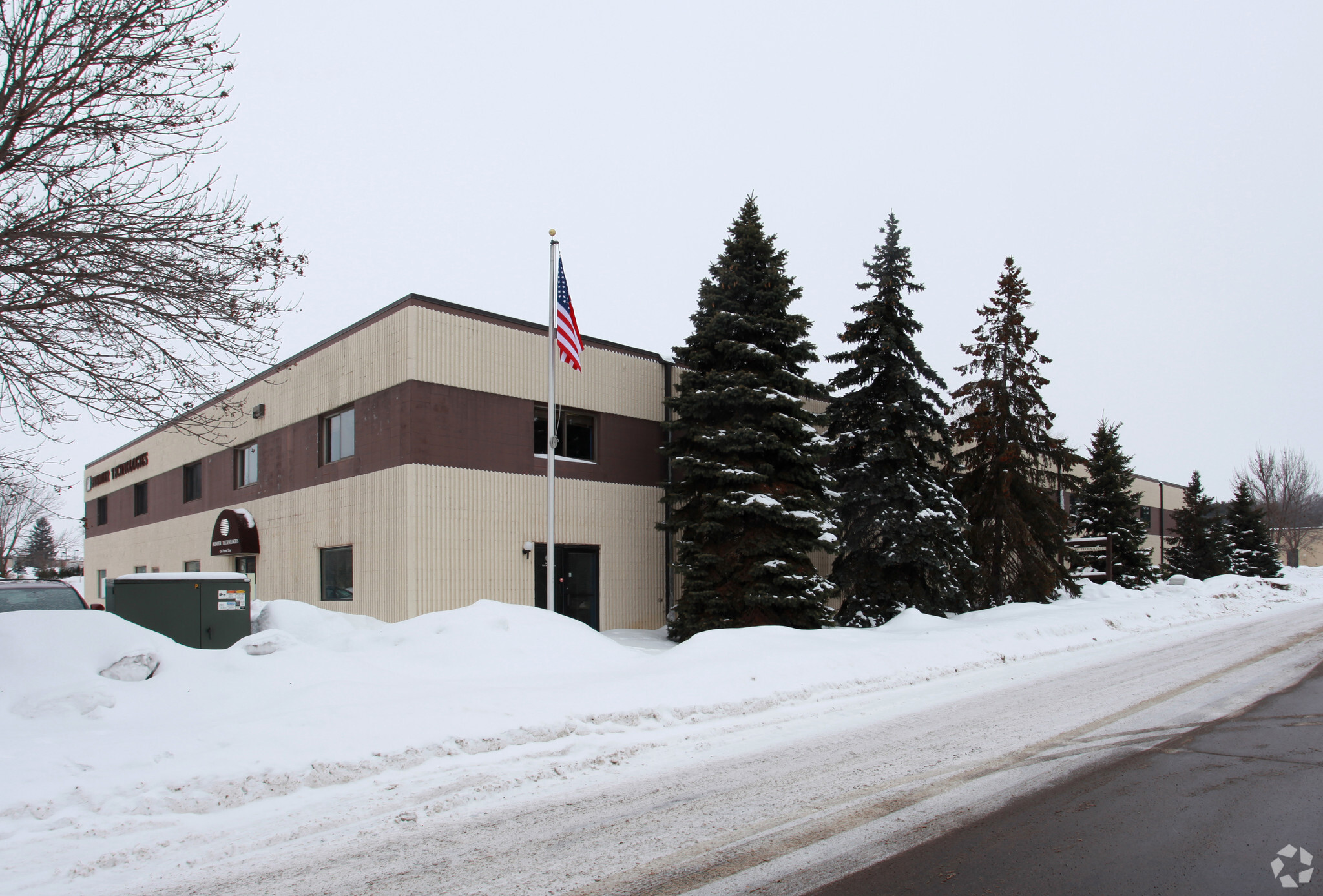 1 Premier Dr, Long Lake, MN à vendre Photo principale- Image 1 de 1