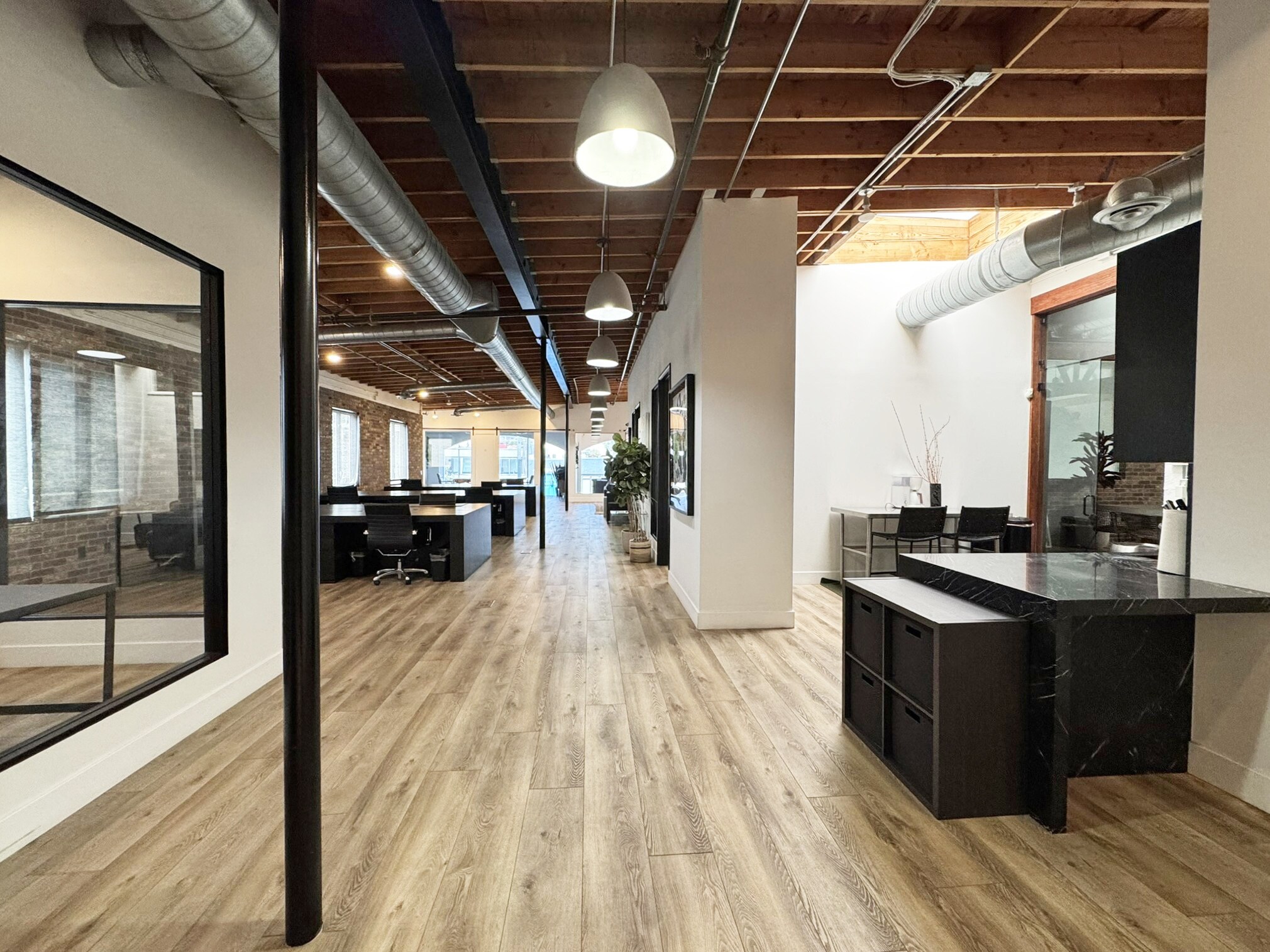 661 N Harper Ave, Los Angeles, CA for lease Interior Photo- Image 1 of 15