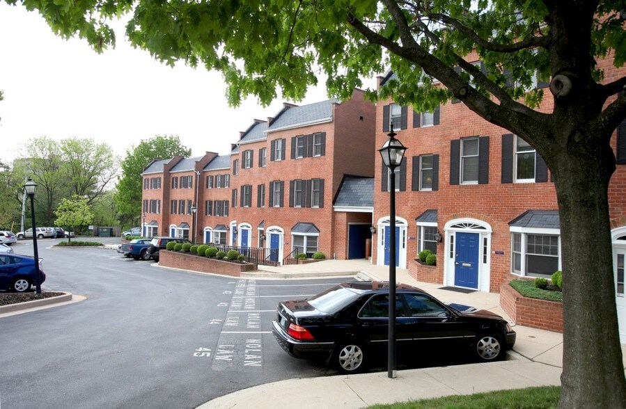 222 Bosley Ave, Towson, MD à louer - Photo du bâtiment - Image 2 de 6
