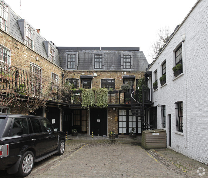 2A-2B Ledbury Mews N, London for sale - Primary Photo - Image 1 of 1