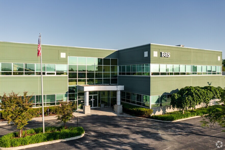 17475 Jovanna Dr, Homewood, IL à louer - Photo du bâtiment - Image 2 de 18