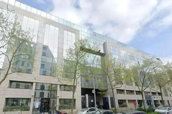 Office in Boulogne-Billancourt for lease - Building Photo - Image 1 of 5