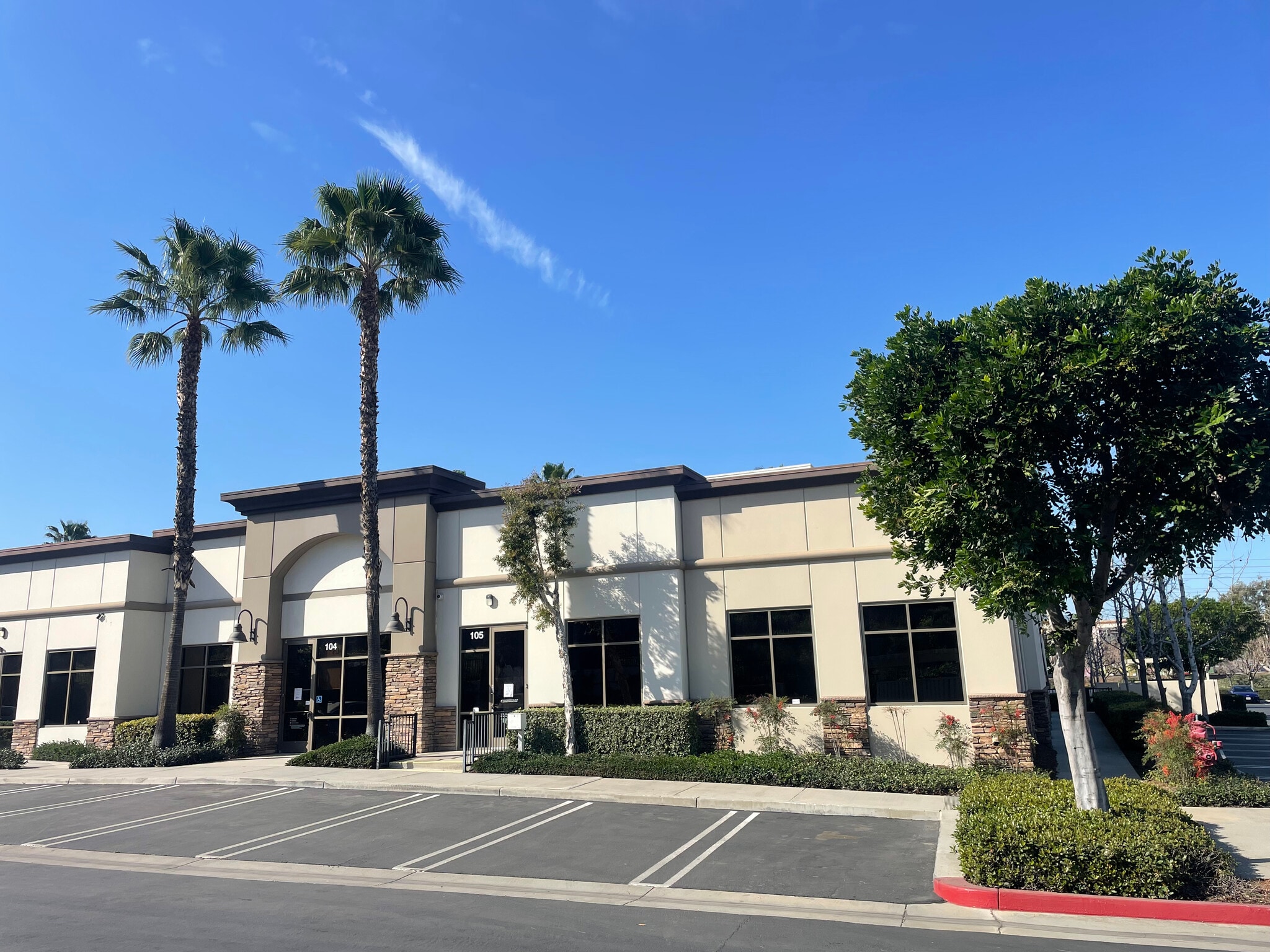 2071 Compton Ave, Corona, CA for lease Building Photo- Image 1 of 4