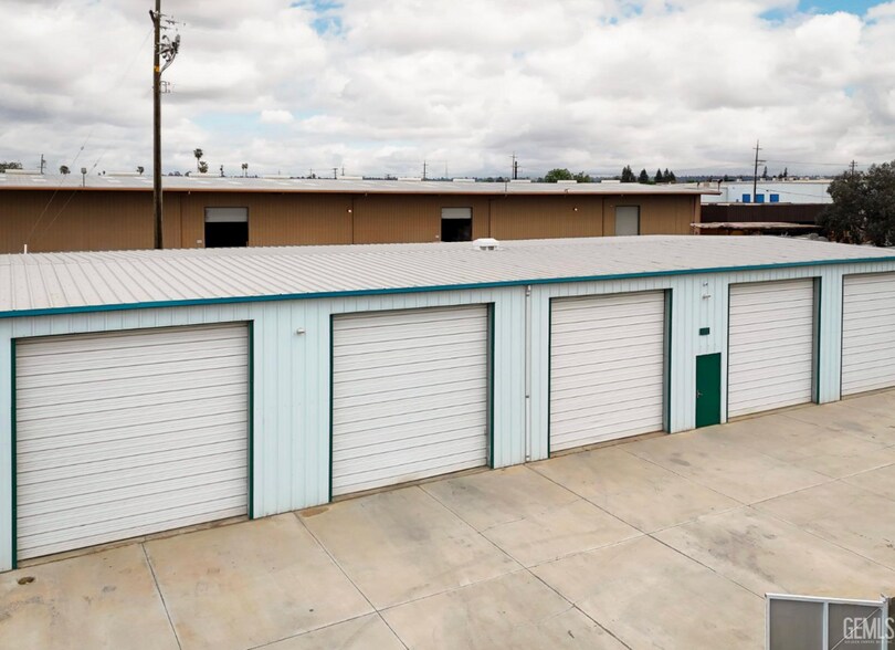 150 Hayden Ct, Bakersfield, CA à vendre - Photo du bâtiment - Image 2 de 11