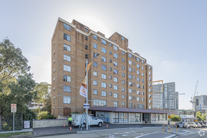 10-12 Bridge St, Granville à louer - Photo du bâtiment - Image 3 de 4