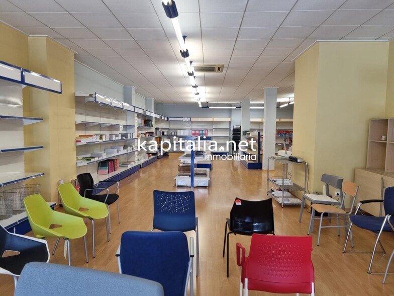 Retail in Ontinyent, Valencia for lease - Building Photo - Image 1 of 4