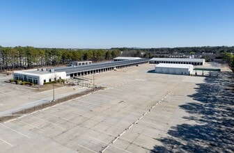 2400 Barrett Lakes Blvd, Kennesaw, GA à louer Photo intérieure- Image 2 de 8