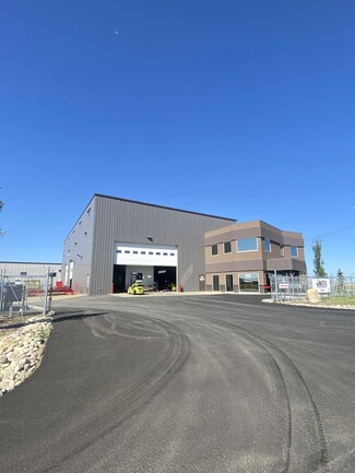 Plus de détails pour 3300 74 Ave, Leduc, AB - Industriel à vendre