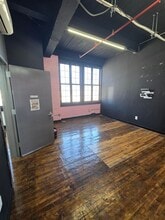 432 Austin Pl, Bronx, NY for lease Interior Photo- Image 2 of 4