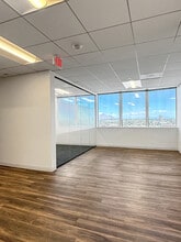3550 N Central Ave, Phoenix, AZ for lease Interior Photo- Image 2 of 4