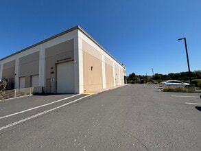 398 Devlin Rd, Napa, CA for lease Interior Photo- Image 2 of 3