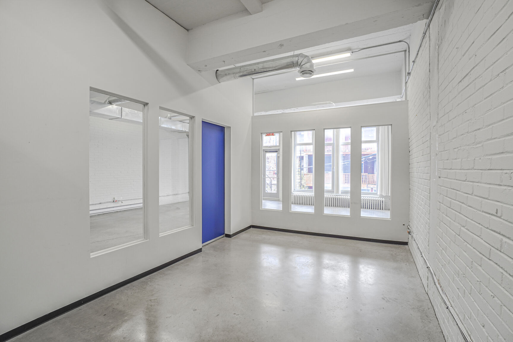 6525 Boul Saint-Laurent, Montréal, QC à vendre Photo intérieure- Image 1 de 1