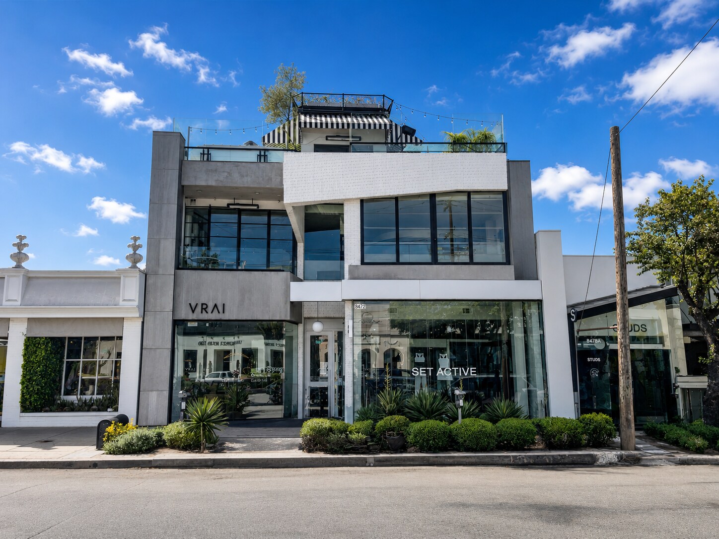 8472 Melrose Pl, West Hollywood, CA à louer Photo du bâtiment- Image 1 de 6