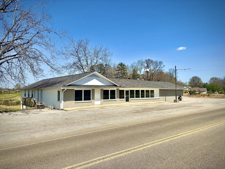 1759 County Road 28, Clanton, AL for sale - Primary Photo - Image 1 of 9