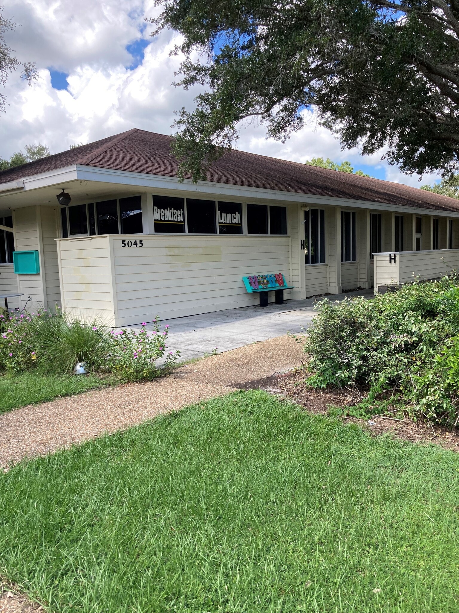 5045-5049 Ringwood Mdws, Sarasota, FL for sale Primary Photo- Image 1 of 6