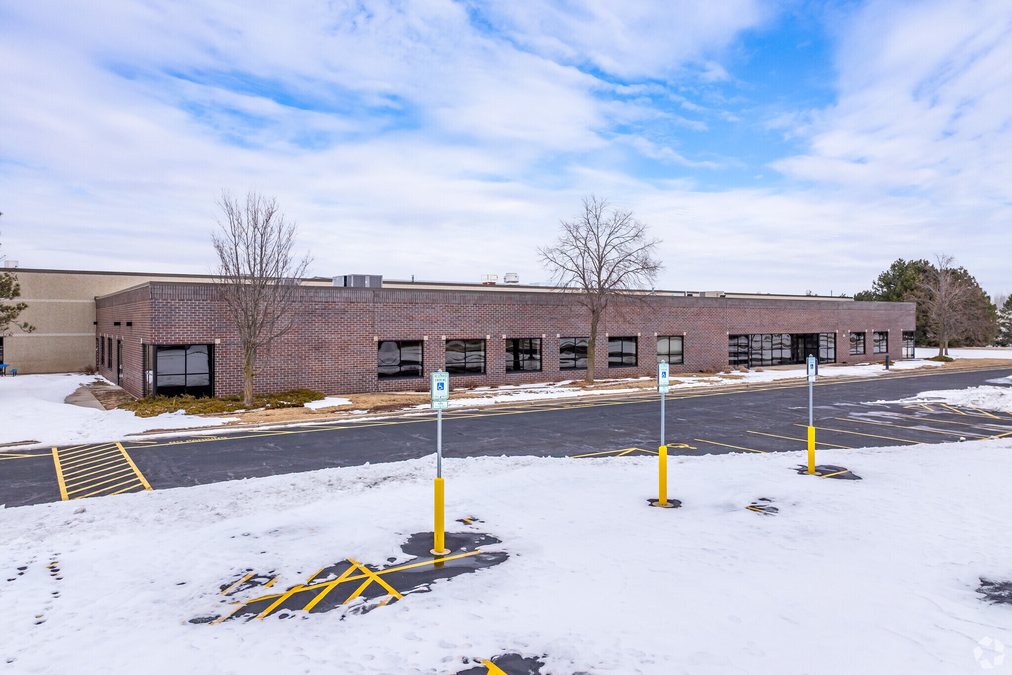 N53W24700 S Corporate Cir, Sussex, WI for lease Primary Photo- Image 1 of 6