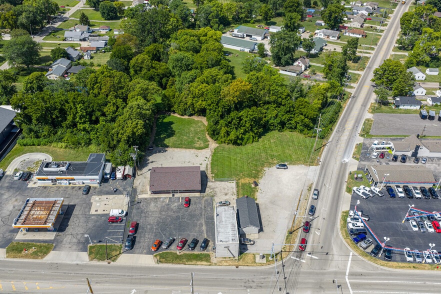 2002 Cincinnati Dayton Rd, Middletown, OH for sale - Building Photo - Image 3 of 12