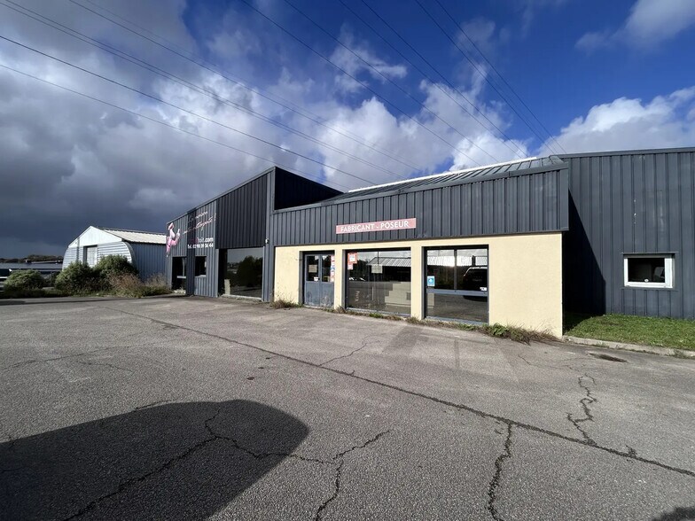 Flex in Ergué-Gabéric for lease - Building Photo - Image 1 of 3
