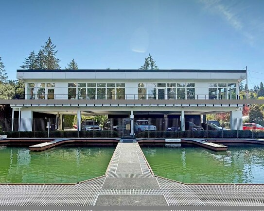 696 McVey Ave, Lake Oswego, OR à vendre - Photo du bâtiment - Image 2 de 9