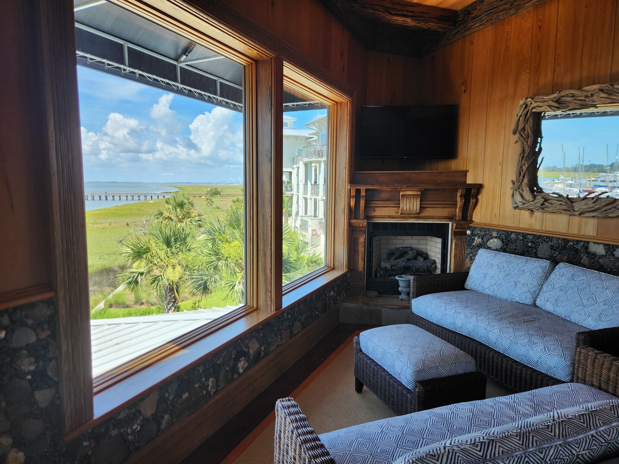 202 Marina Dr, Saint Simons Island, GA for lease Primary Photo- Image 1 of 14