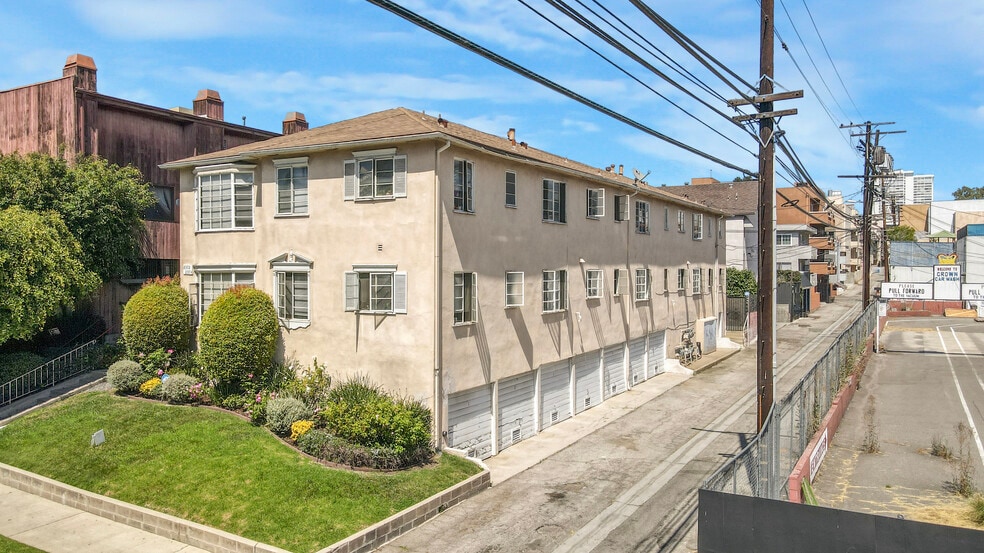 2372-2374 S Beverly Glen Blvd, Los Angeles, CA for sale - Building Photo - Image 3 of 17