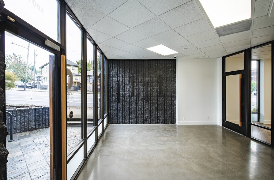 1001 SE Sandy Blvd, Portland, OR à louer - Photo intérieure - Image 3 de 8