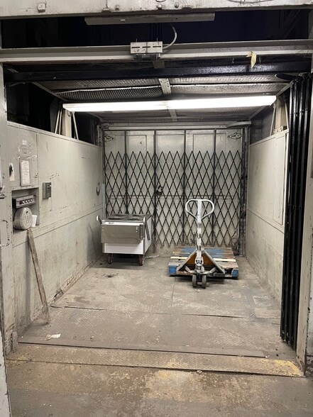 450 Austin Pl, Bronx, NY for lease - Building Photo - Image 3 of 31