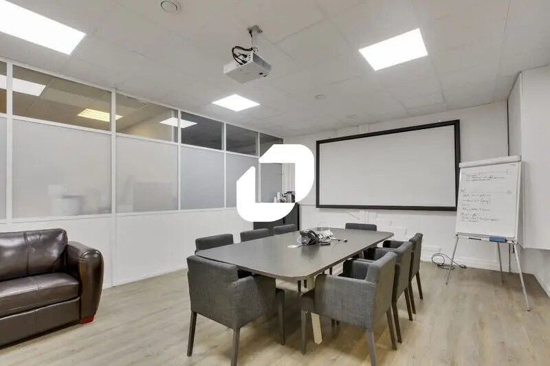 Commerce de détail dans Vanves à louer - Photo du bâtiment - Image 3 de 12