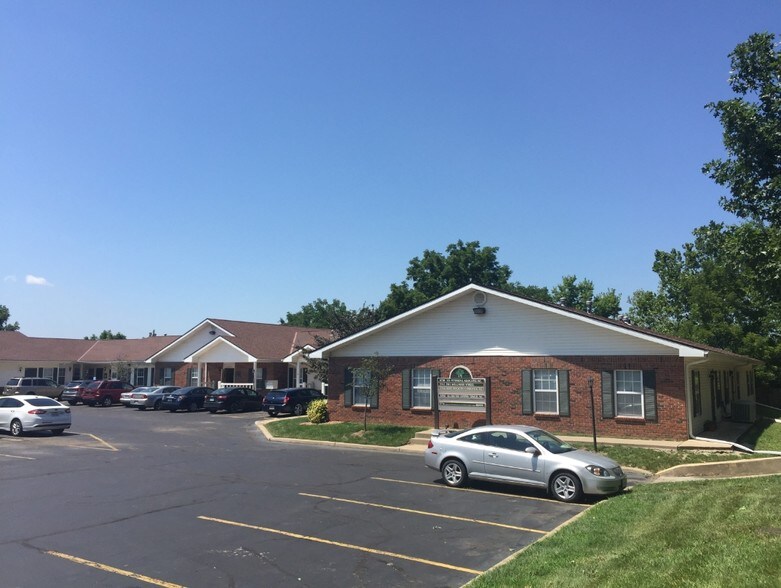 5722 N Broadway St, Kansas City, MO à louer - Photo du bâtiment - Image 1 de 7