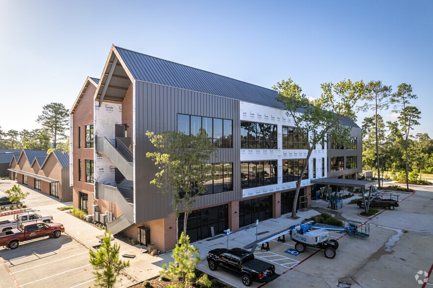 1259 Grand Central Blvd, Conroe, TX for lease - Primary Photo - Image 1 of 11